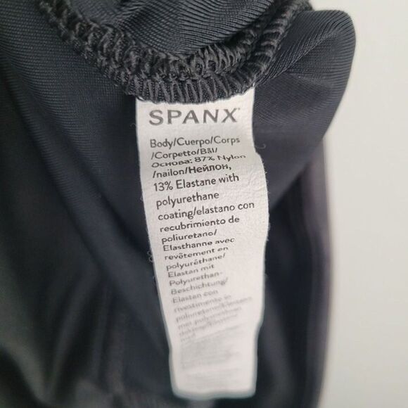 Spanx Size M Faux Leather Leggings Shaping Black - Picture 11 of 12